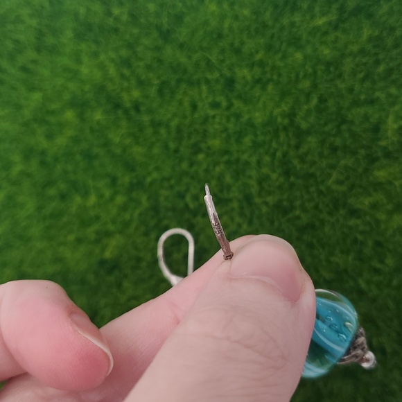 925 Glass Elegant Silver and Blue Dangle Earrings E1014 - Picture 2 of 3